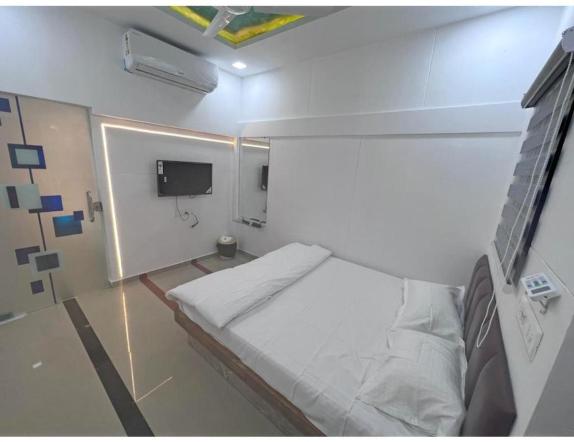 Hari Homestay, Garudeshwar Buitenkant foto