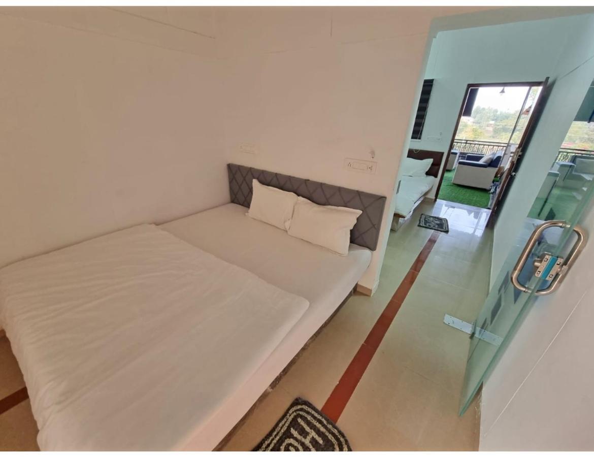 Hari Homestay, Garudeshwar Buitenkant foto