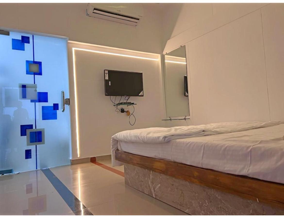 Hari Homestay, Garudeshwar Buitenkant foto