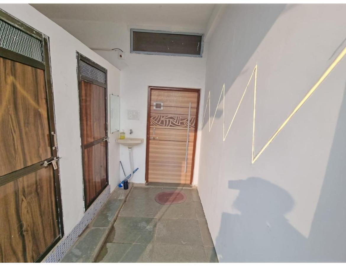 Hari Homestay, Garudeshwar Buitenkant foto